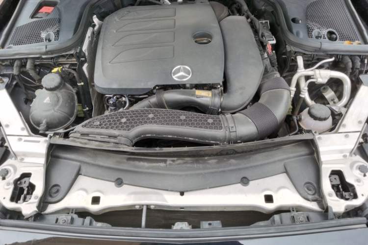 Used Mercedes-Benz E-Class 2019 E 260 L Sport Edition Engine Bay