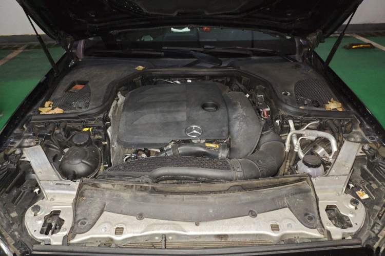Used Mercedes-Benz E-Class 2019 E 260 L Sport Edition Engine Bay