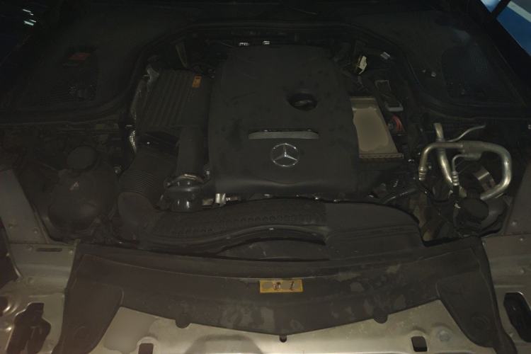 Used Mercedes-Benz E-Class 2019 E 200 L Engine Bay