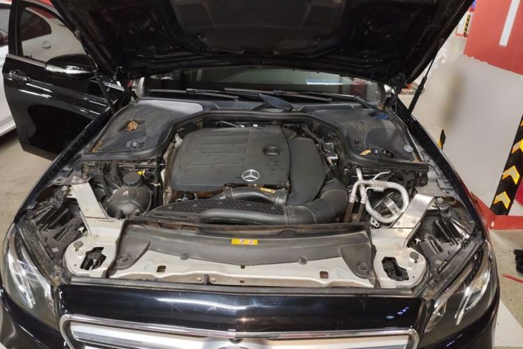 Used Mercedes-Benz E-Class 2019 Restyled E 300 L Sporty and Stylish Edition Engine Bay