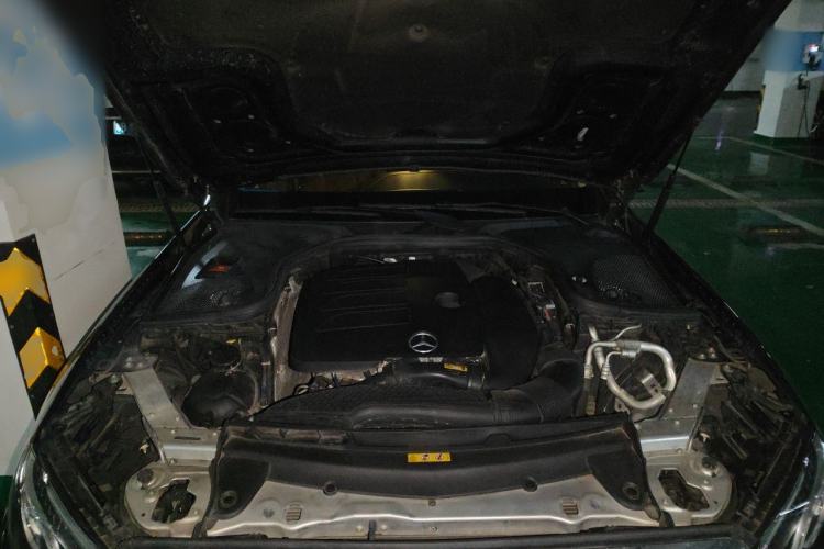 Used Mercedes-Benz E-Class 2019 Restyled E 300 L Luxury Edition Engine Bay