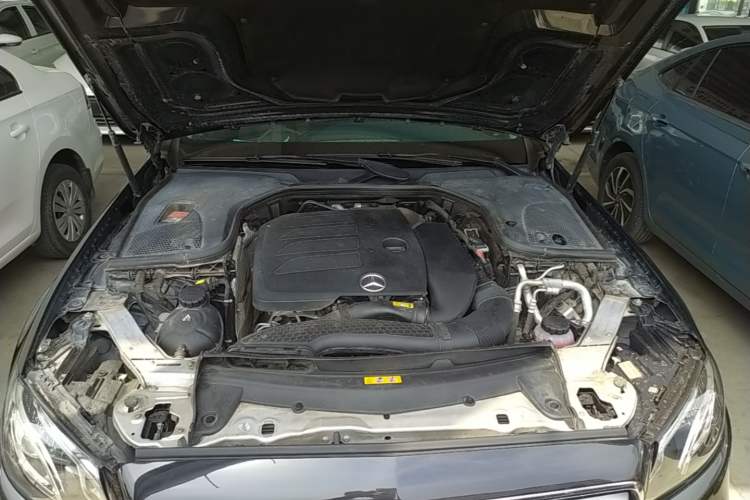Used Mercedes-Benz E-Class 2019 E 260 L Sport 4MATIC Engine Bay