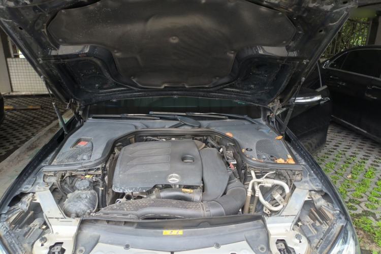 Used Mercedes-Benz E-Class 2019 Restyled E 300 L Luxury Edition Engine Bay
