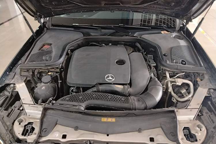Used Mercedes-Benz E-Class 2019 Restyled E 300 L Luxury Edition Engine Bay