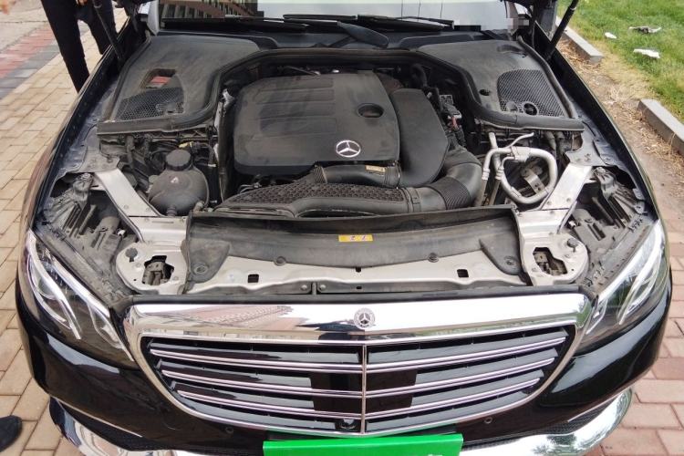 Used Mercedes-Benz E-Class 2019 Restyled E 300 L Luxury Edition Engine Bay