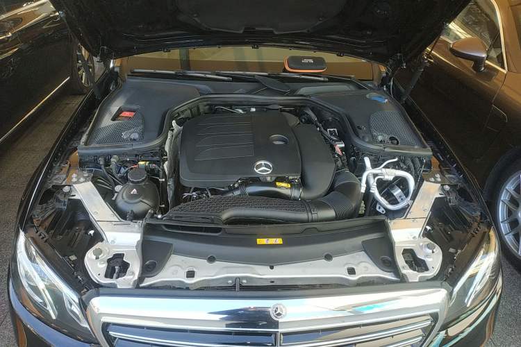 Used Mercedes-Benz E-Class 2019 Restyled E 300 L Luxury Edition Engine Bay