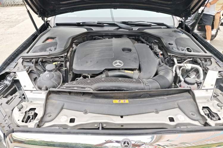 Used Mercedes-Benz E-Class 2019 E 260 L 4MATIC Engine Bay