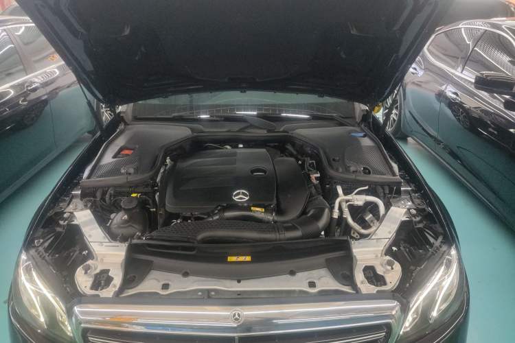 Used Mercedes-Benz E-Class 2019 Restyled E 300 L Luxury Edition Engine Bay