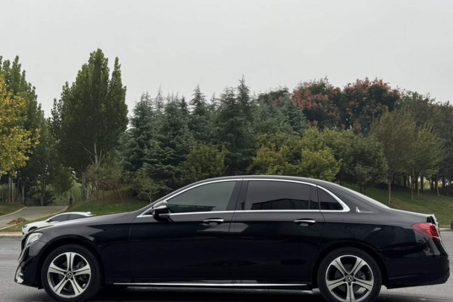Used Mercedes-Benz E-Class 2019 E 260 L Sport Edition Exterior 1