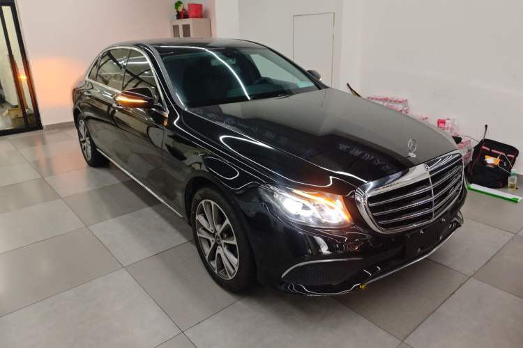 Used Mercedes-Benz E-Class 2019 E 260 L Exterior 1