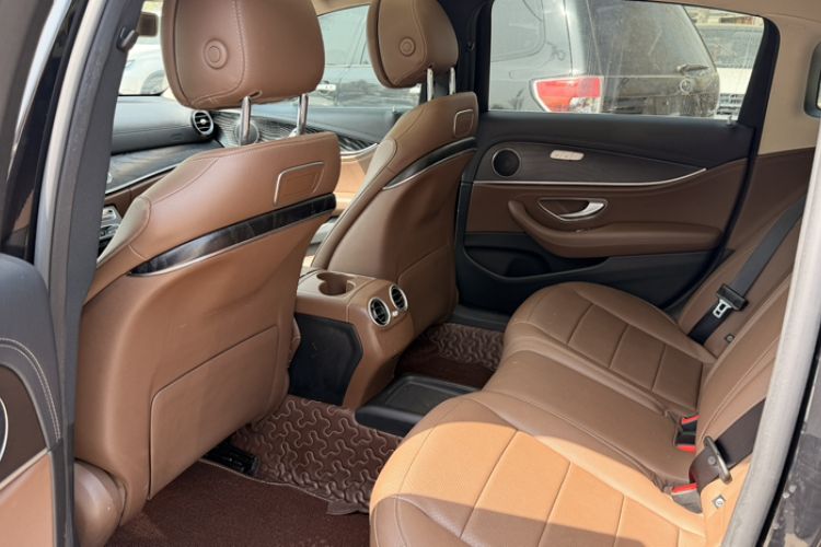Used Mercedes-Benz E-Class 2019 E 200 L Sport Edition Exterior 1