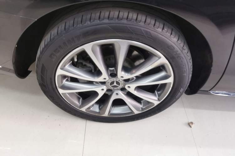 Used Mercedes-Benz E-Class 2019 E 260 L Exterior 1
