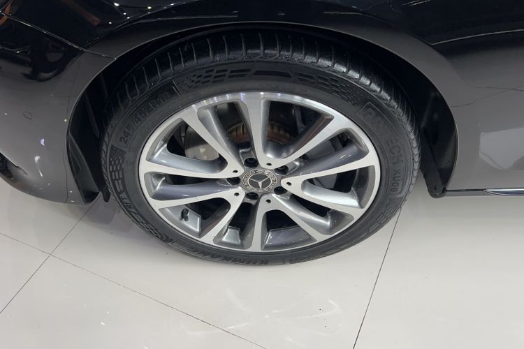 Used Mercedes-Benz E-Class 2019 E 300 L Luxury Model Exterior 1