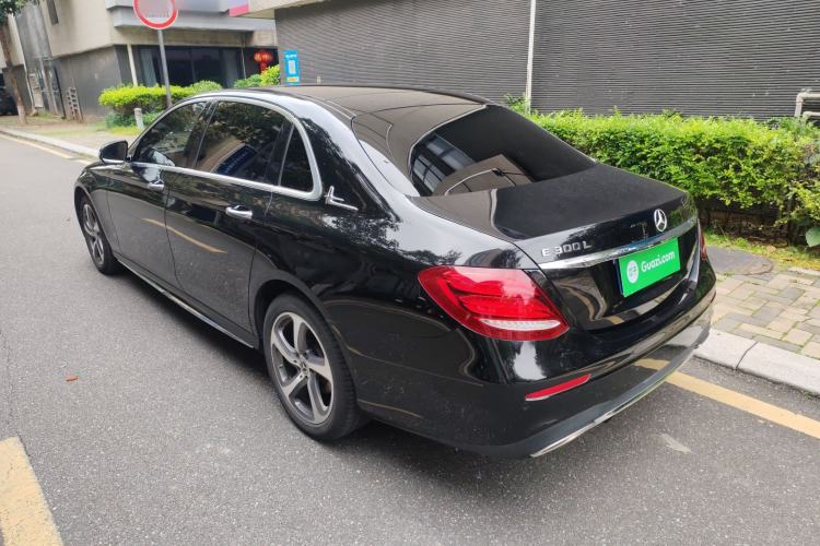 Used Mercedes-Benz E-Class 2019 Restyled E 300 L Sporty and Stylish Edition Exterior 1