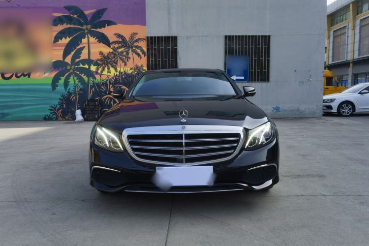 Used Mercedes-Benz E-Class 2019 Restyled E 300 L Luxury Edition Exterior 1