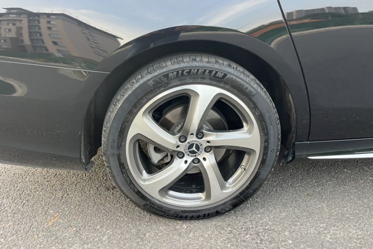 Used Mercedes-Benz E-Class 2019 Restyled E 300 L Sport Luxury Edition Exterior 1