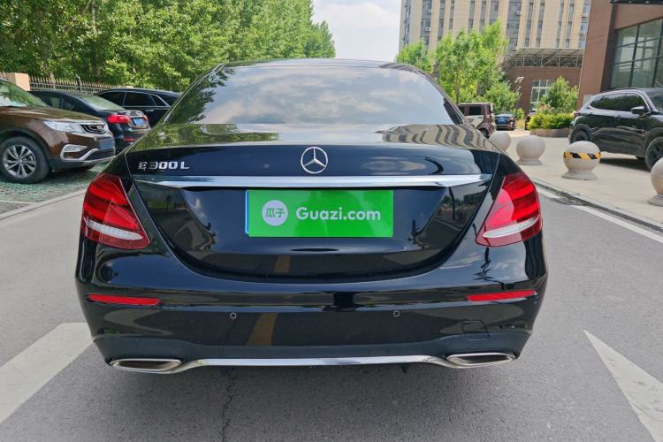 Used Mercedes-Benz E-Class 2019 Restyled E 300 L Sport Luxury Edition Exterior 1