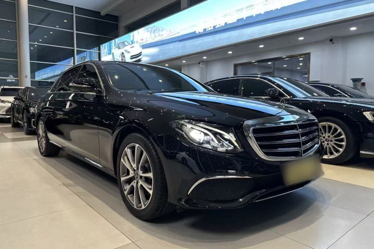 Used Mercedes-Benz E-Class 2019 E 300 L Luxury Model Exterior 2