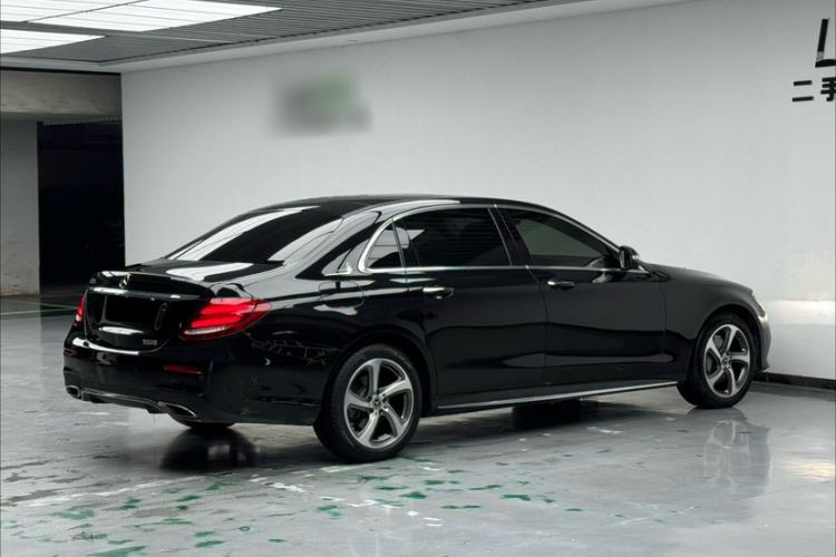 Used Mercedes-Benz E-Class 2019 Restyled E 300 L Sporty and Stylish Edition Exterior 2