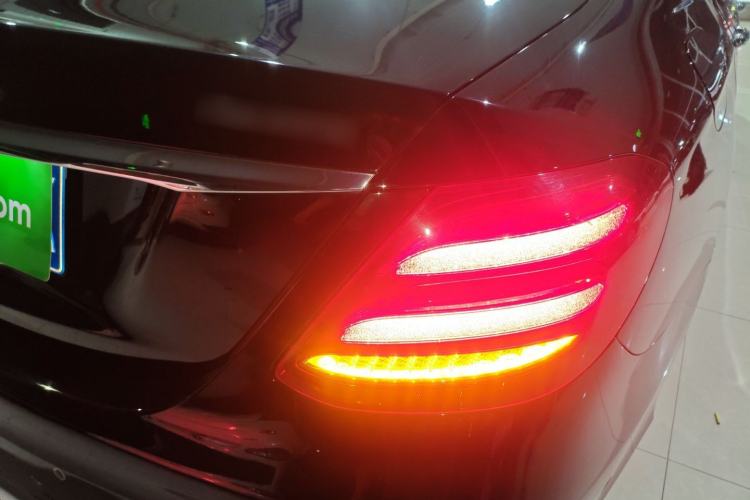 Used Mercedes-Benz E-Class 2019 E 200 L Sport 4MATIC Exterior 2