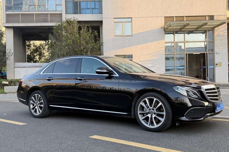 Used Mercedes-Benz E-Class 2019 E 300 L Stylish Model Exterior 2