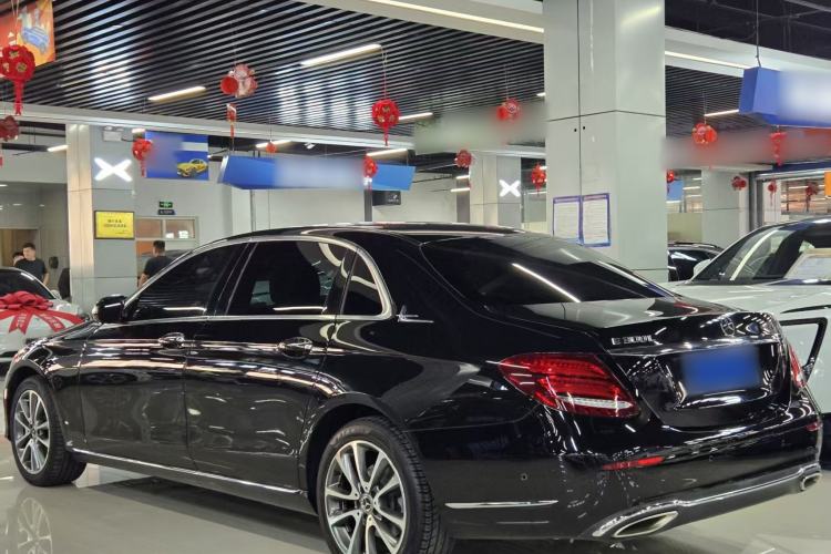 Used Mercedes-Benz E-Class 2019 E 200 L Exterior 2