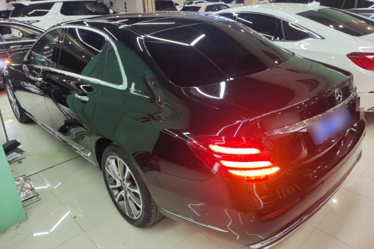 Used Mercedes-Benz E-Class 2019 E 300 L Luxury Model Exterior 2