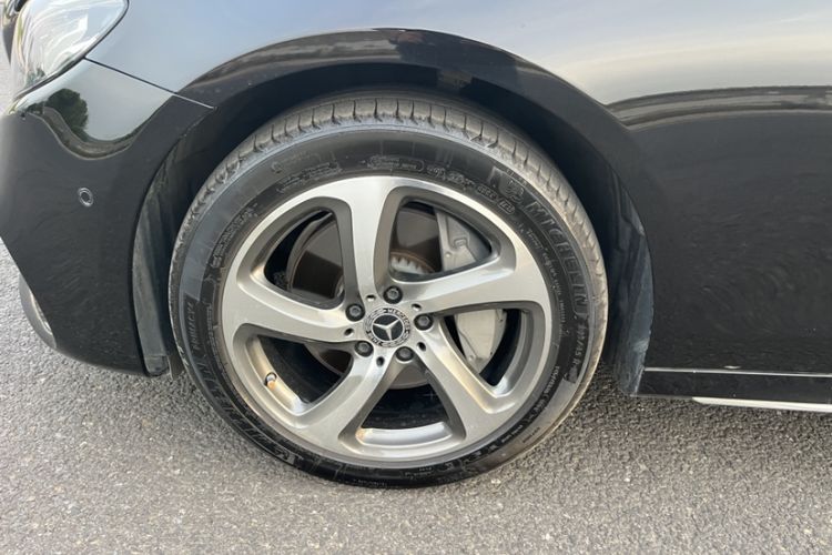 Used Mercedes-Benz E-Class 2019 Restyled E 300 L Sport Luxury Edition Exterior 2
