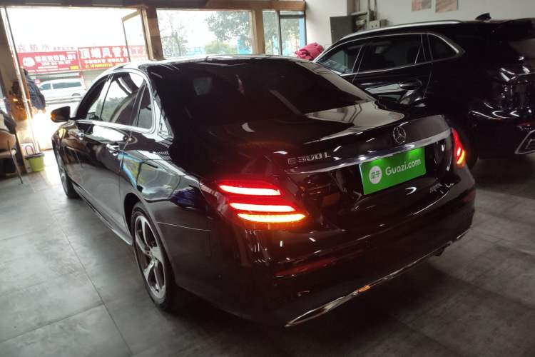 Used Mercedes-Benz E-Class 2019 E 300 L Sporty and Stylish Model Exterior 2