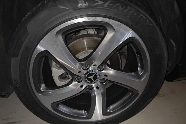 Used Mercedes-Benz E-Class 2019 E 200 L Sport 4MATIC Exterior 2