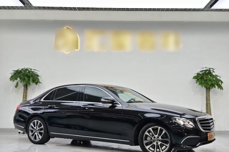 Used Mercedes-Benz E-Class 2019 Restyled E 300 L Luxury Edition Exterior 2