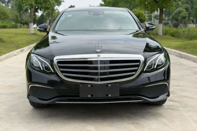 Used Mercedes-Benz E-Class 2019 Facelifted E 300 L Stylish Version Exterior 3