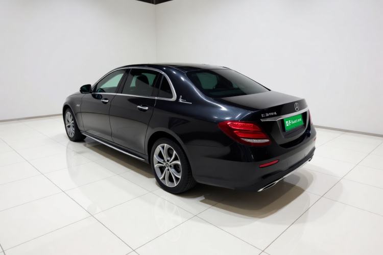 Used Mercedes-Benz E-Class 2019 Restyled E 300 L Sporty and Stylish Edition Exterior 3