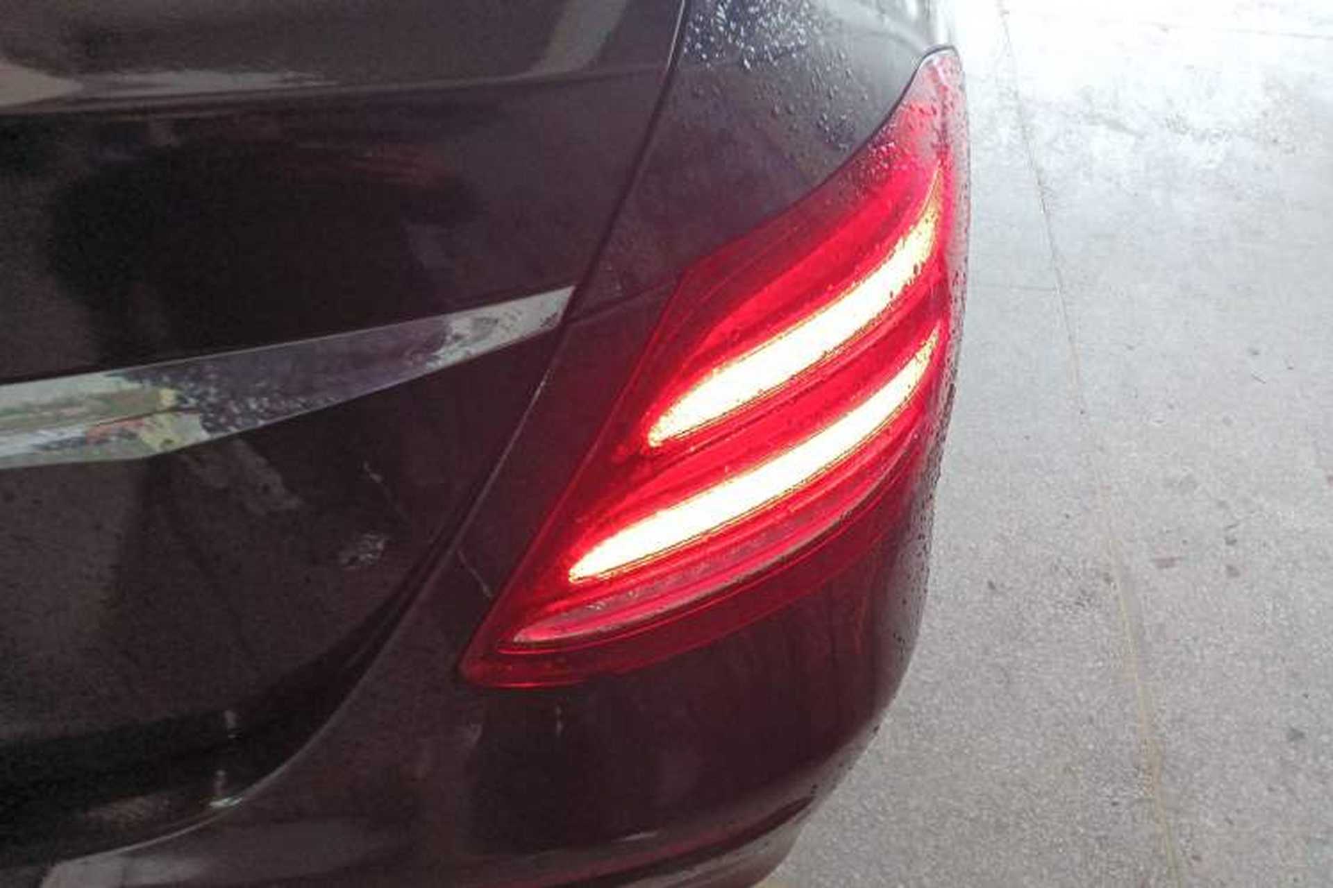 Used Mercedes-Benz E-Class 2019 Restyled E 300 L Sporty and Stylish Edition Exterior 3