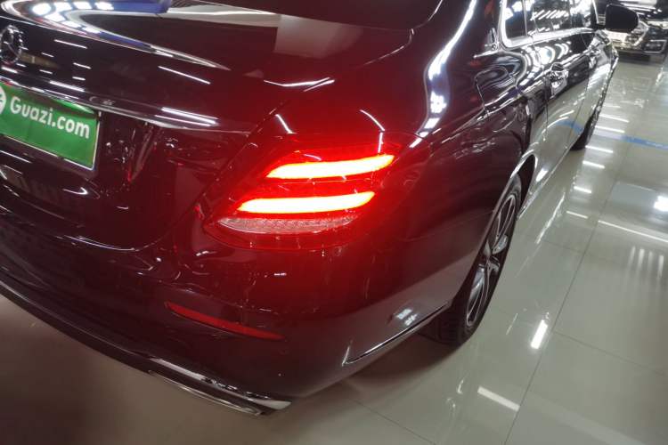 Used Mercedes-Benz E-Class 2019 E 200 L Exterior 3