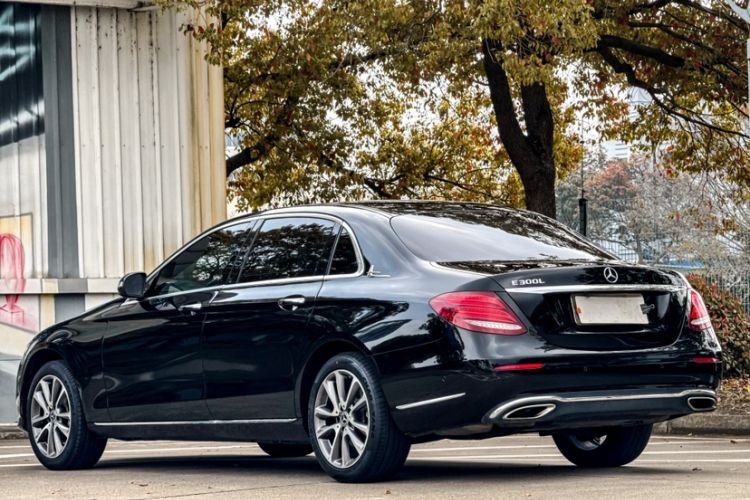 Used Mercedes-Benz E-Class 2019 E 260 L Exterior 3
