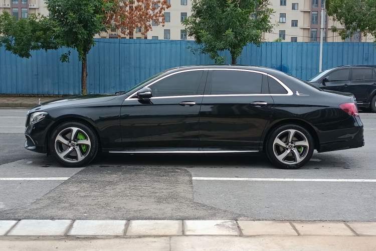 Used Mercedes-Benz E-Class 2019 E 300 L Sport Luxury Edition Exterior 3