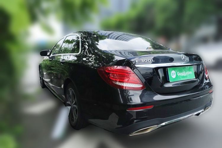 Used Mercedes-Benz E-Class 2019 Restyled E 300 L Sporty and Stylish Edition Exterior 3