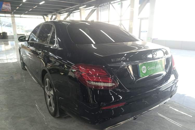 Used Mercedes-Benz E-Class 2019 Restyled E 300 L Sporty and Stylish Edition Exterior 3