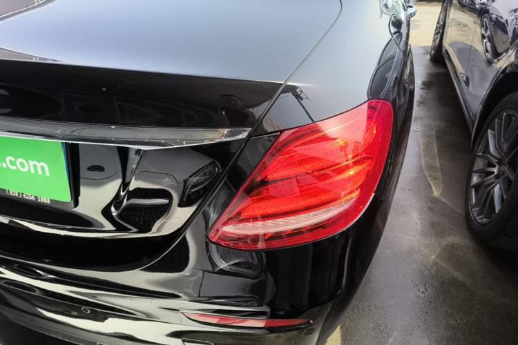 Used Mercedes-Benz E-Class 2019 E 200 L Sport 4MATIC Exterior 3