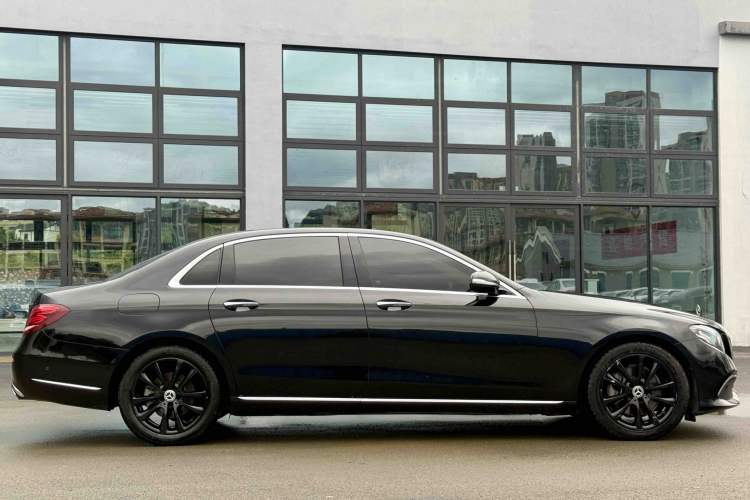 Used Mercedes-Benz E-Class 2019 E 260 L Exterior 3