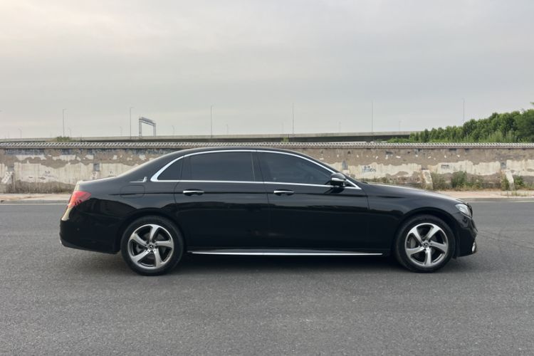 Used Mercedes-Benz E-Class 2019 Restyled E 300 L Sport Luxury Edition Exterior 3