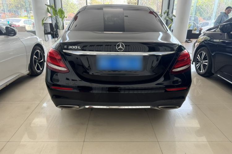 Used Mercedes-Benz E-Class 2019 Restyled E 300 L Sport Luxury Edition Exterior 3