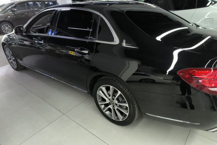 Used Mercedes-Benz E-Class 2019 E 300 L Luxury Model Exterior 3