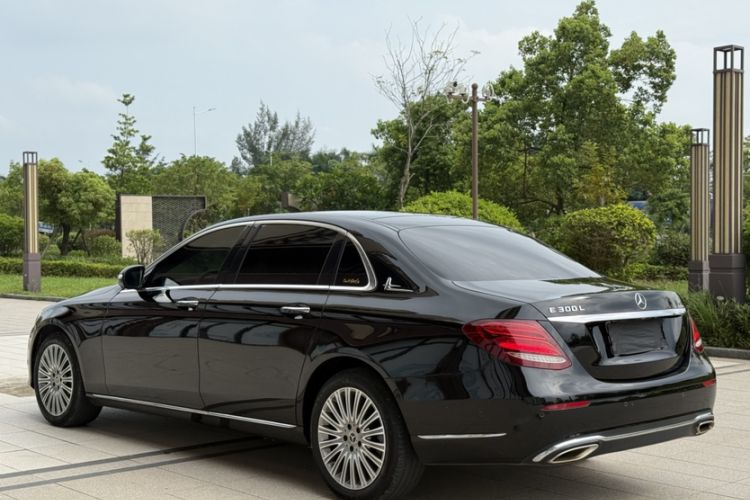 Used Mercedes-Benz E-Class 2019 Facelifted E 300 L Stylish Version Exterior 3