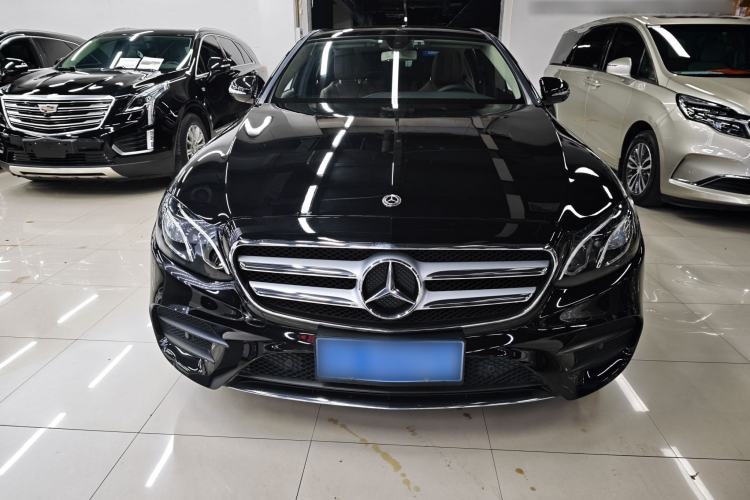 Used Mercedes-Benz E-Class 2019 E 200 L Sport 4MATIC Exterior 3