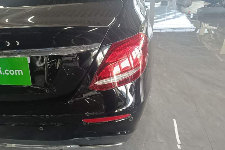 Used Mercedes-Benz E-Class 2019 Restyled E 300 L Sport Luxury Edition Exterior 3