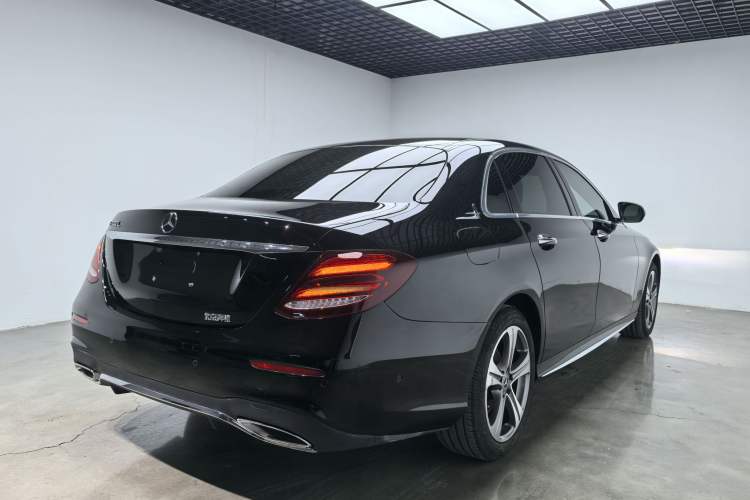 Used Mercedes-Benz E-Class 2019 E 200 L Sport Edition Exterior 3