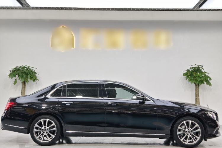 Used Mercedes-Benz E-Class 2019 Restyled E 300 L Luxury Edition Exterior 3