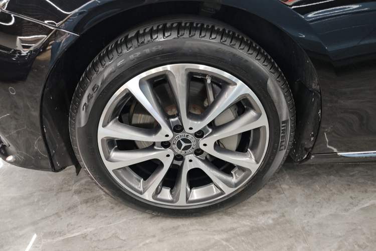 Used Mercedes-Benz E-Class 2019 Facelifted E 300 L Stylish Version Exterior 4